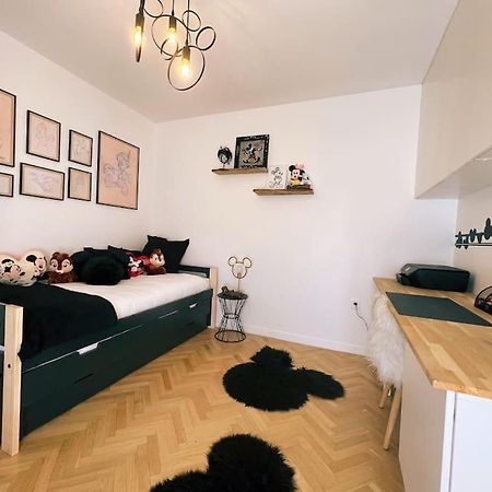 Cosy Penthouse - Large Balconies With Views - 5Min Disneyland Serris Bagian luar foto