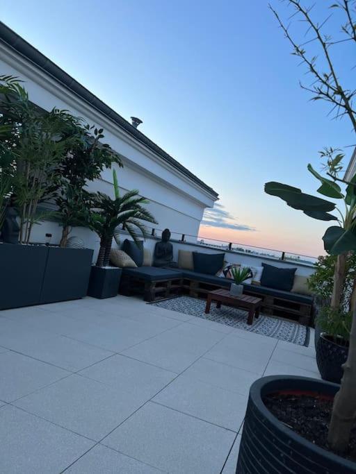 Cosy Penthouse - Large Balconies With Views - 5Min Disneyland Serris Bagian luar foto