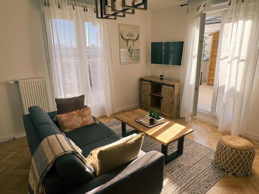 Cosy Penthouse - Large Balconies With Views - 5Min Disneyland Serris Bagian luar foto